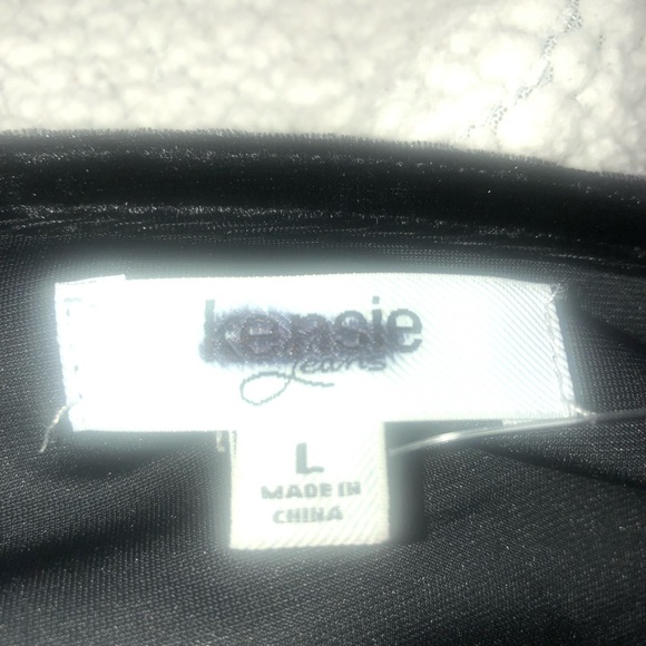 Kensie Dramatic Sleeve Long Sleeve Top Black New - Picture 2 of 4